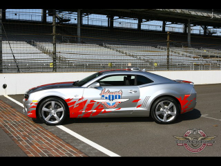 Illustration for article titled 2010 Chevy Camaro Is The New Indy 500 Pace Car